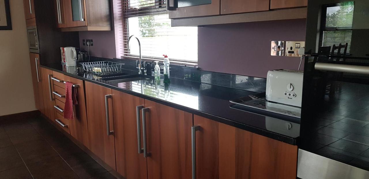 Welcome Rest Holiday Home Баллинтой Экстерьер фото